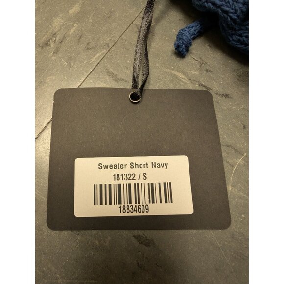 DYI Women's Sweater Felt Bottom Short Navy Size Small - Picture 3 of 6